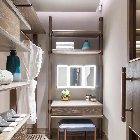 فندق Iniala Harbour House