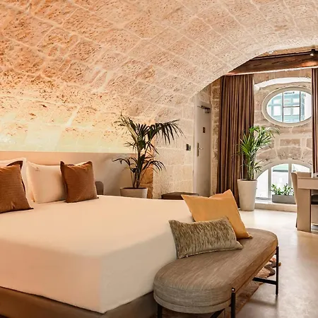 Iniala Harbour House