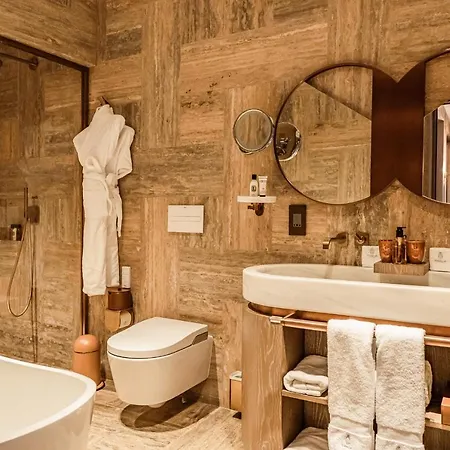 Iniala Harbour House