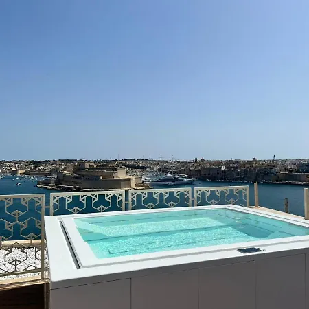 Iniala Harbour House 5*