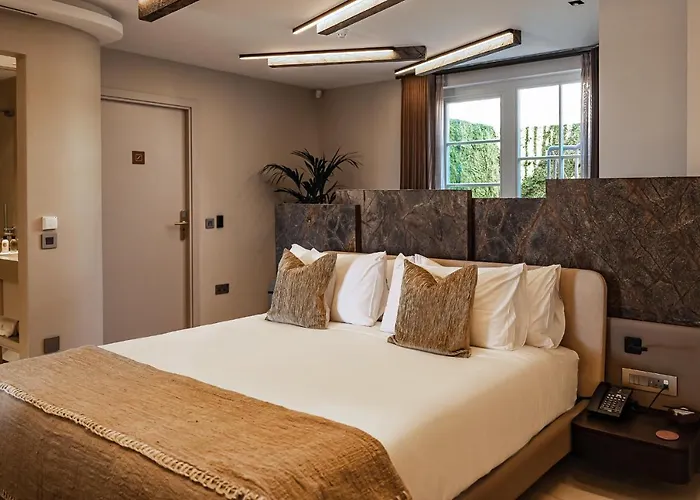 Iniala Harbour House 5*