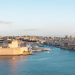 Iniala Valletta La Valette