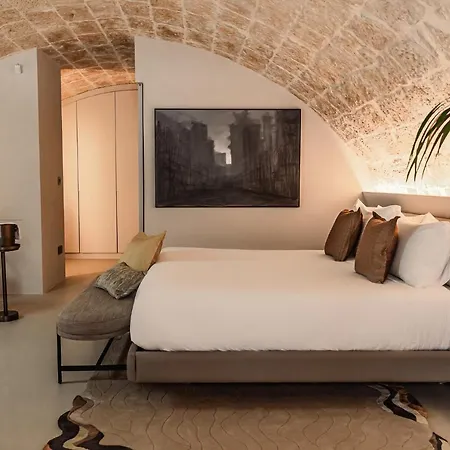 Iniala Harbour House Hotel