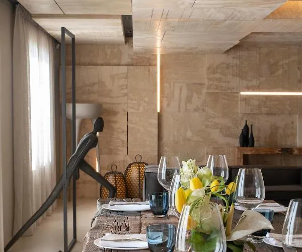 Iniala Harbour House Otel 5*