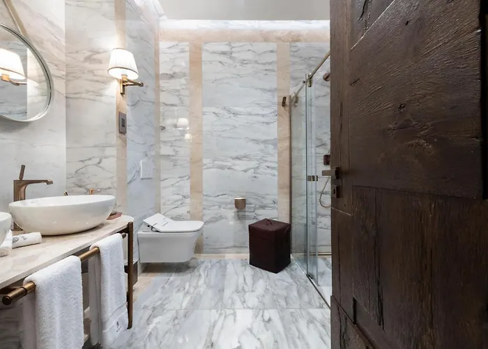 Hotel Iniala Harbour House