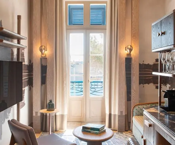 Iniala Harbour House