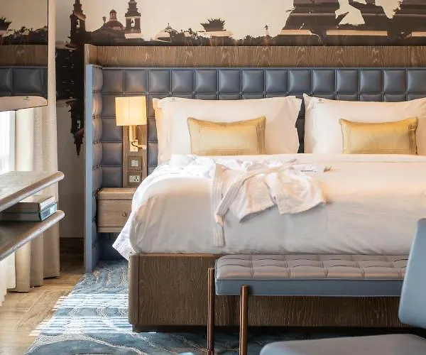 Hotel Iniala Harbour House 5*