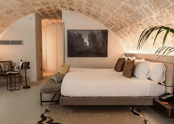 Iniala Harbour House Hotel