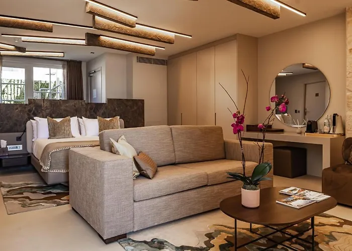 Iniala Harbour House Hotel 5*