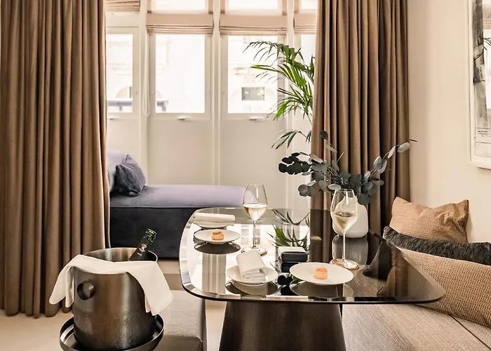 Iniala Harbour House