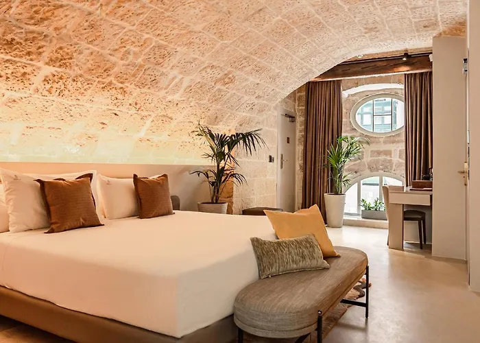 Iniala Harbour House