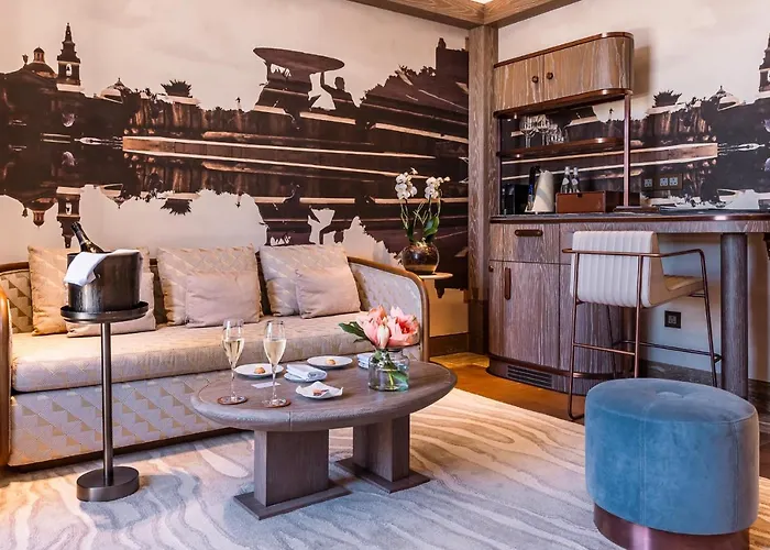 Iniala Harbour House Hotel 5*